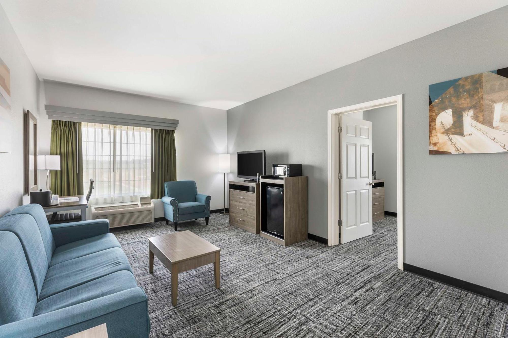 Best Western Plus Midamerica Hotel Mascoutah Exterior photo